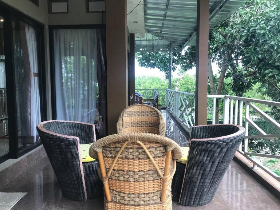 Villa Naumi Bandung Luaran gambar