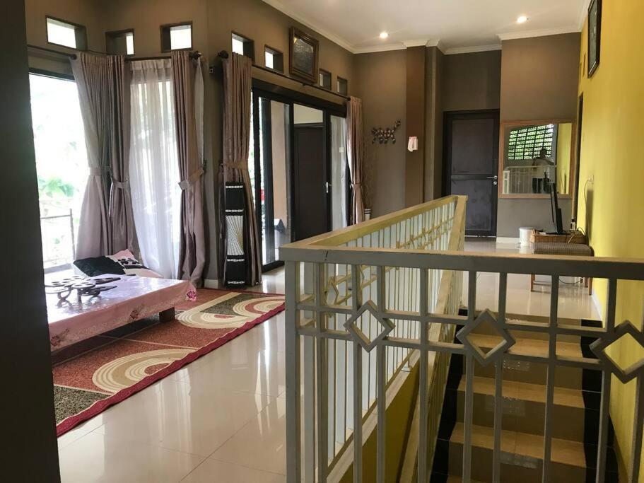 Villa Naumi Bandung Luaran gambar