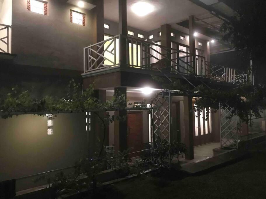 Villa Naumi Bandung Luaran gambar