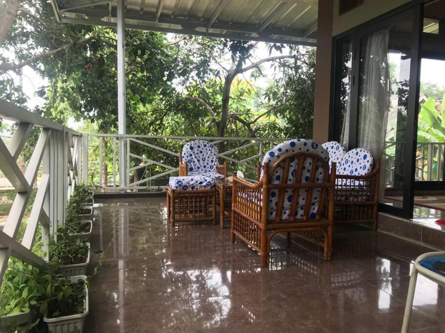 Villa Naumi Bandung Luaran gambar