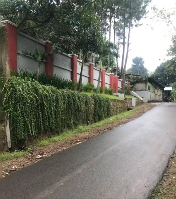 Villa Naumi Bandung Luaran gambar